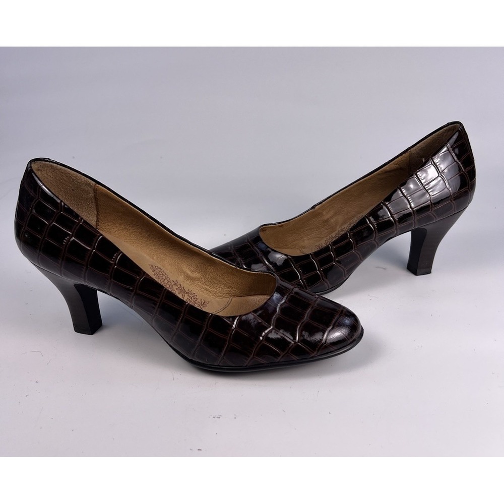 Sofft Womens 7.5M Brown Croc Embossed Leather Pumps Heels Comfort Dress Shoes